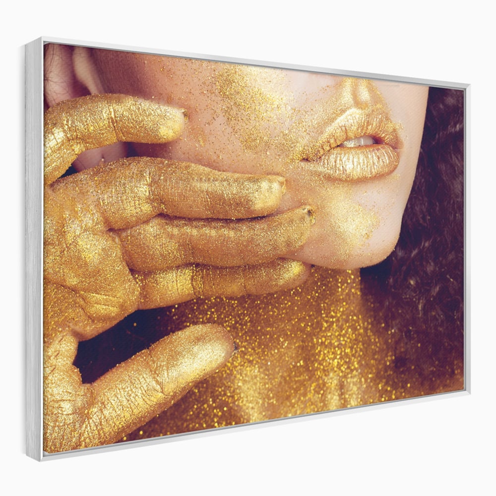 Tablou canvas cu tablou canvas cu portret feminin auriu, in rama de aluminiu argintiu
